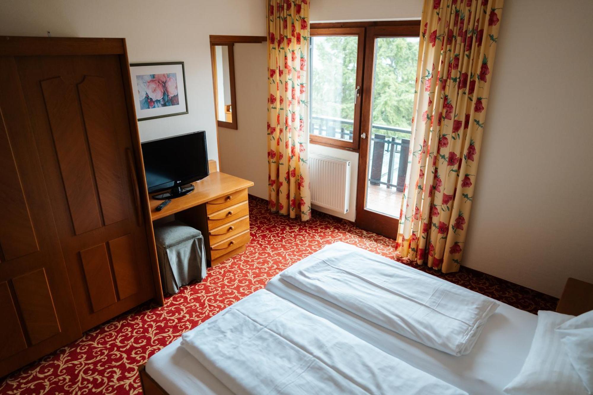 Seehotel Ressmann Drobollach am Faakersee Exterior foto